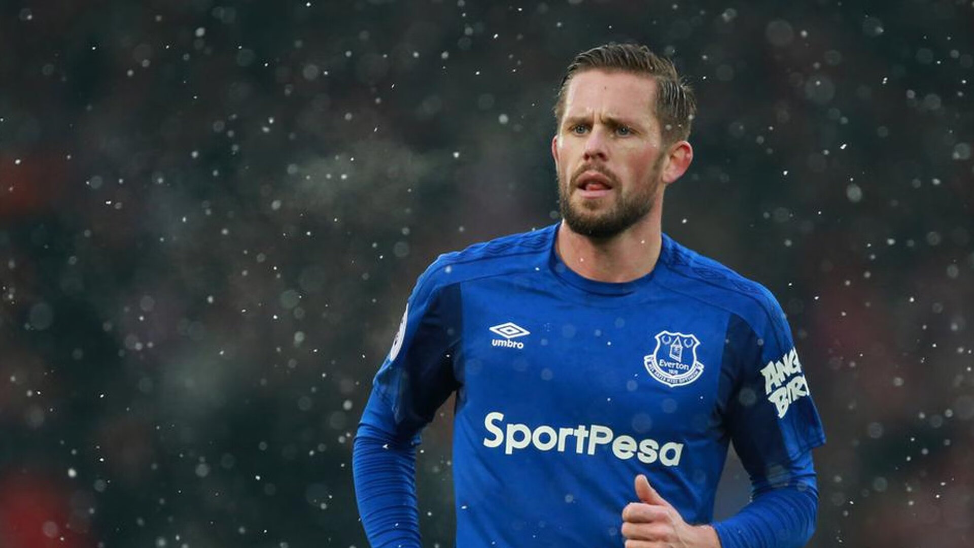 世界杯小组赛第二轮：阿根廷连胜锁定出线 梅西赛后批评球队“松懈不得”